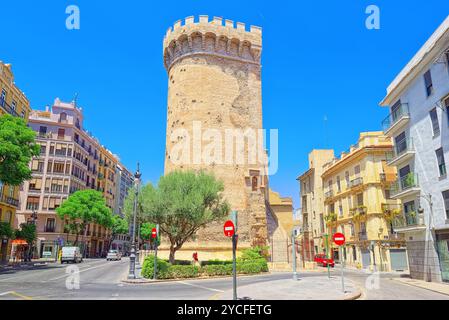 Valence, Espagne - Juin 13, 2017 : Torres de Quart (Torres de Quart) est l'une des 12 portes qui faisaient partie de l'ancien mur de la ville,de la ville o Banque D'Images