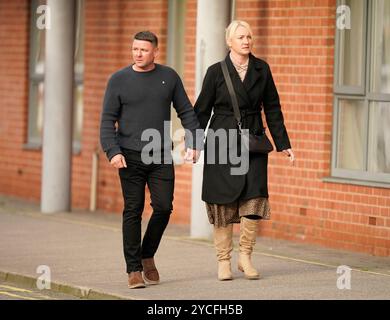 Peter Spooner, le père de Brianna Ghey, âgée de 16 ans, arrive au tribunal du coroner à Warrington pour l'enquête sur sa fille. Date de la photo : mercredi 23 octobre 2024. Banque D'Images