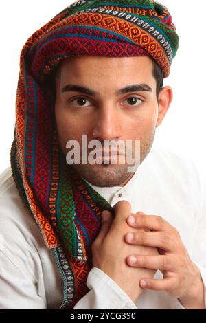 Homme moyen-oriental de race mixte Banque D'Images