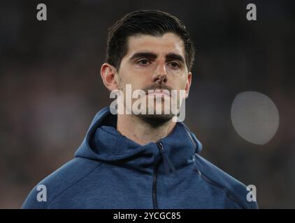 Photo du dossier datée du 26-02-2020 de Thibaut Courtois. Le Real Madrid a confirmé que le gardien de but Thibaut Courtois a subi une blessure au muscle adducteur de sa jambe gauche. Date d'émission : mercredi 23 octobre 2024. Banque D'Images