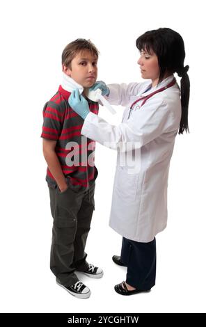 Médecin avec neck brace Banque D'Images