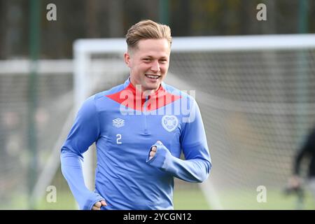 Centre sportif Oriam. Édimbourg Écosse Royaume-Uni 23 Oct 24 session d'entraînement des cœurs pour le match de l'UEFA Conference League avec Omonoia. Frankie Kent of Hearts Credit : eric mccowat/Alamy Live News Banque D'Images