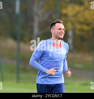 Centre sportif Oriam. Édimbourg Écosse Royaume-Uni 23 Oct 24 session d'entraînement des cœurs pour le match de l'UEFA Conference League avec Omonoia. Lawrence Shankland of Hearts Credit : eric mccowat/Alamy Live News Banque D'Images