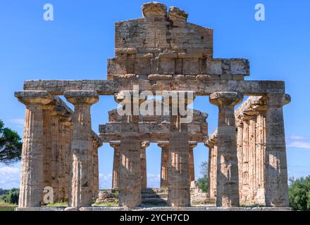 Temple d'Athéna à Paestum en Italie. Banque D'Images