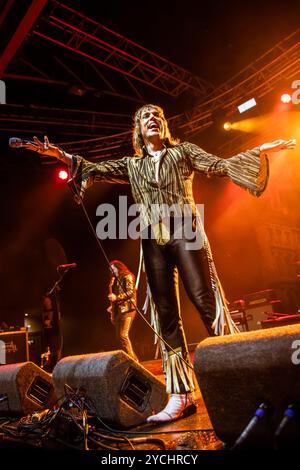 Milan Italie- 21 octobre 2024. Le groupe de rock britannique THE STRUTS se produit en direct sur scène à fabrique pendant le Grand Union Tour. Banque D'Images