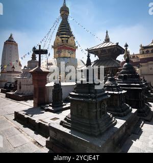 Sanctuaire bouddhiste Swayambhunath Stupa. Monkey Temple du Népal, Kathmandu Banque D'Images