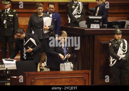 PROCÈS POLITIQUE MINISTRA PALENCIA Quito, mercredi 23 octobre 2024 la ministre Monica Palencia, en plénière de l'Assemblée nationale, dans son procès politique, soulevée par les membres de l'Assemblée Paola Cabezas et Leonardo Berrezueta, de Revolucion Ciudadana dans le Palais législatif photos API Rolando Enriquez Quito Pichincha Équateur POL PROCÈS POLITIQUE MINISTRE PALENCIA 7831aad03405281e271a696076251a7a Copyright : xRIE7a Banque D'Images