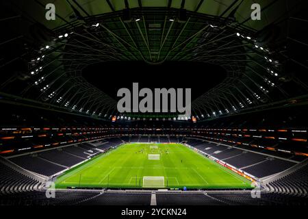 Londres, Royaume-Uni. 23 octobre 2024. LONDRES, ANGLETERRE - 23 OCTOBRE : vue générale lors d'une session d'entraînement de l'AZ Alkmaar avant le match de phase MD3 de l'UEFA Europa League 2024/25 contre Tottenham Hotspur au stade Tottenham Hotspur le 23 octobre 2024 à Londres, Angleterre. (Photo de Ed van de Pol/Orange Pictures) crédit : Orange pics BV/Alamy Live News Banque D'Images