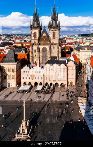 Vue aérienne partielle. Place de la vieille ville, Prague, République tchèque, Europe Banque D'Images