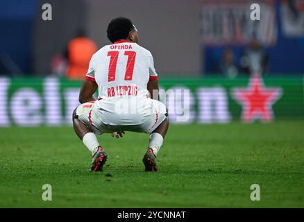 Leipzig, Allemagne. 23 octobre 2024. Football : Champions League, RB Leipzig - Liverpool FC, tour préliminaire, journée 3, Red Bull Arena. Lois Openda de Leipzig réagit sur le terrain. Crédit : Hendrik Schmidt/dpa/Alamy Live News Banque D'Images