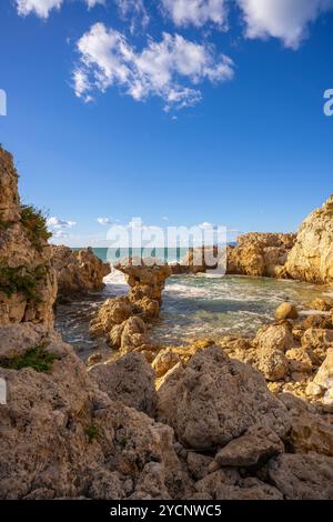 Piscine de Vénus, Cap Milazzo, Milazzo, Messine, Sicile, Italie Banque D'Images