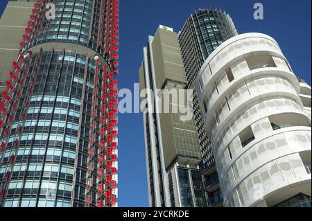 16 Sep 2018, Sydney, Nouvelle-Galles du Sud, Australie, vue des bâtiments résidentiels modernes de la résidence Anadara, des tours de bureaux et des restaurants le long de la Banque D'Images