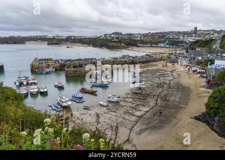 Newquay, Royaume-Uni, 4 septembre 2022 : vue sur le vieux centre-ville et le port de Newquay en Cornouailles, Europe Banque D'Images