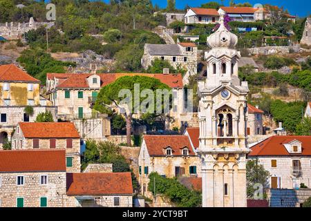 Old Stone village de Lozisca sur Brac Banque D'Images