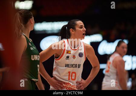 Leticia Romero de Valence basket lors de la saison régulière Euroleague Women Round 3. À Pabellon Fuente de San Luis (Valence ). Score final : Valenci Banque D'Images