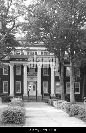 Photo montrant l'extérieur du palais de justice historique du comté de Horry, Caroline du Sud, États-Unis. Le bâtiment judiciaire dessert Conway, Myrtle Beach et d'autres s. Banque D'Images