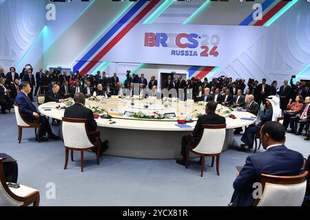 23 octobre 2024   Kazan, Russie   le sommet des BRICS a réuni des dirigeants du Brésil, de la Russie, de l'Inde, de la Chine et de l'Afrique du Sud, ainsi que de nouveaux membres d'Algérie, d'Égypte, d'Iran, d'Arabie saoudite et des Émirats arabes Unis. (Photo de la présidence égyptienne) Banque D'Images