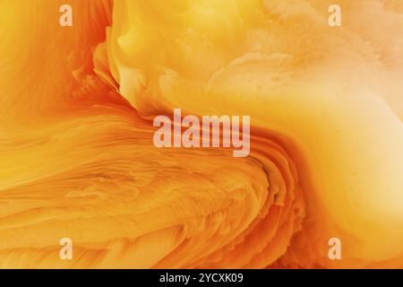 Cette illustration abstraite montre une fusion dynamique de teintes orange et jaune, ressemblant à un éclat tourbillonnant de couleurs, idéal pour des d vives et énergiques Banque D'Images