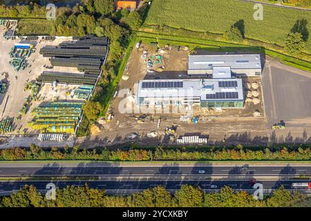 Luftbild, Gewerbegebiet Heelden an der Autobahn A3 Anschlussstelle Rees, Bundesstraße B67, Baustelle mit Neubau Anhängerzentrum Baumann, Heelden, Isselburg, Nordrhein-Westfalen, Deutschland ACHTUNGxMINDESTHONORARx60xEURO *** vue aérienne, zone industrielle de Heelden sur l'autoroute A3 au carrefour de Rees, route fédérale B67, chantier de construction avec nouveau centre Baumann, Heelden, Rhénanie-Westminerville, Allemagne Banque D'Images