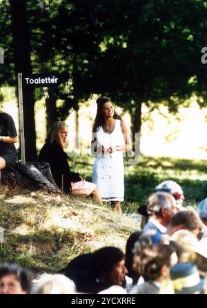 Anni '90 Archivio Storico Olycom/Lapresse Vittoria di Svezia (nome completto in svedese Victoria Ingrid Alice désirée ; Solna, 14 luglio 1977) è la principessa ereditaria di Svezia dal 1980. Nella Foto : Principessa Vittoria di Svezia sur la photo : Princesse Victoria de Suède crédit : LaPresse/Alamy Live News Banque D'Images