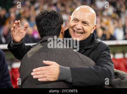 Munich, Allemagne. 14 octobre 2024. Bernd Neuendorf (Deutscher Fußball-Bund / Präsident) umarmt Ilkay Gündogan Allemagne - pays-Bas Deutschland - Niede Banque D'Images