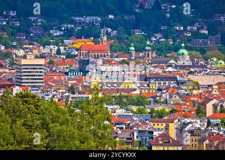 Vue panoramique sur les toits d'Innsbruck Banque D'Images