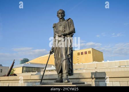 Denkmal Simon Bolivar, Ibero-Amerikanisches Institut der Stiftung Preußischer Kulturbesitz, Potsdamer Straße, Tiergarten, Mitte, Berlin, Deutschland Banque D'Images