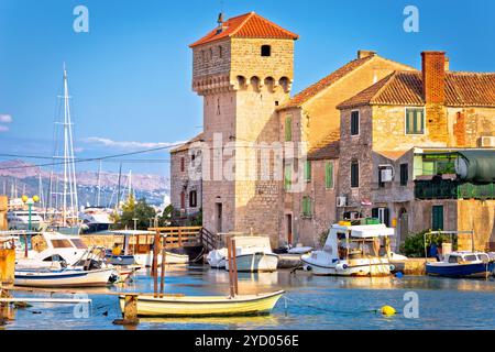Kastel Gomilica vieille ville sur la mer près de Split Banque D'Images