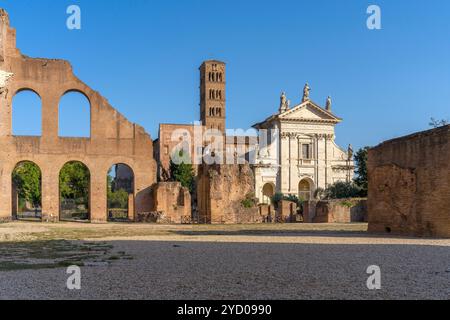 Basilique de Santa Maria Nova, Basilique de Santa Francesca Romana, Forum romain, Rome, Latium, Italie Banque D'Images