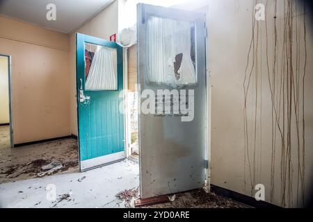 Peat Island abandonne des bâtiments en décomposition Banque D'Images