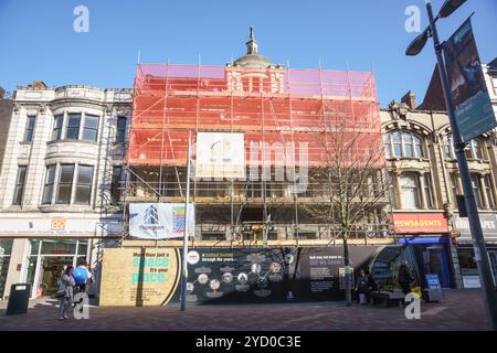 Rénovation du bâtiment abritant l’église Jubilé, création d’un espace communautaire et d’un espace événementiel, et restauration de sa façade édouardienne 1902. Banque D'Images