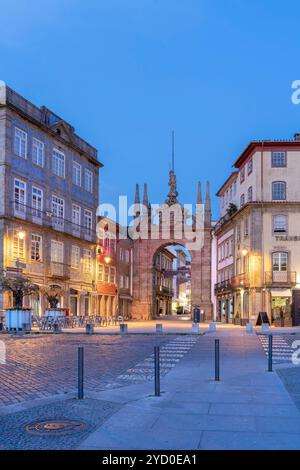 Arco da Porta Nova, Braga, Portugal Banque D'Images