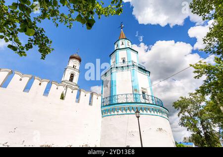 Tours de Raifa Bogoroditsky près du monastère de Kazan, Russie Banque D'Images