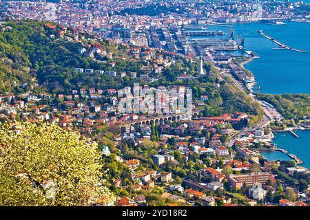 Ville de Trieste vue aérienne panoramique Banque D'Images