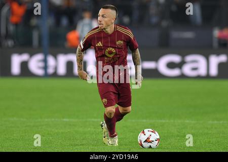 Rome, Latium. 24 octobre 2024. Angelino de L'AS Roma lors du premier tour de qualification de la Ligue Europa - 3ème match d'étape entre Roma et Dynamo Kiyv au stade olympique, Italie, le 24 octobre 2024. AllShotLive Credit : Sipa USA/Alamy Live News Banque D'Images