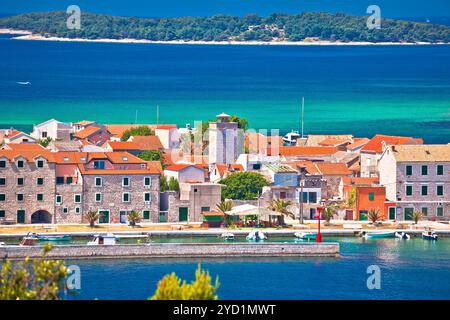 Île de Krapanj village vue panoramique aérienne Banque D'Images