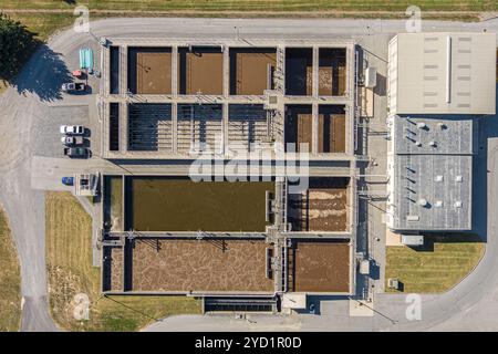 Vue aérienne des réservoirs de traitement des eaux usées, Pennsylvanie, États-Unis Banque D'Images