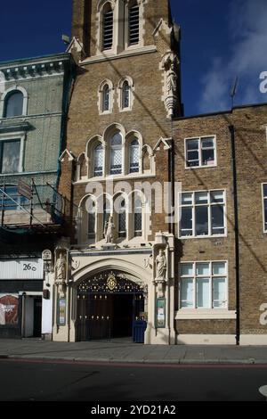 Façade de servite Catholic Church (Our Lady of Dolours) Chelsea Londres Angleterre Banque D'Images