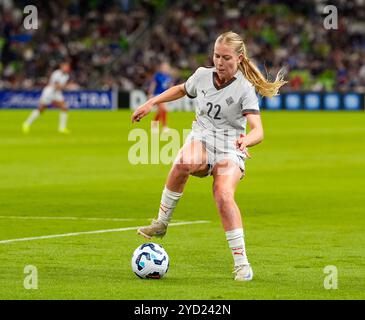 Austin, Texas, États-Unis. 24 octobre 2024. La milieu de terrain islandaise Amanda Jacobsen Andradottir (22 ans) lors d'un match international amical de football entre l'équipe nationale féminine des États-Unis et l'Islande le 24 octobre 2024 à Austin, Texas. Les États-Unis ont gagné, 3-1. (Crédit image : © Scott Coleman/ZUMA Press Wire) USAGE ÉDITORIAL SEULEMENT! Non destiné à UN USAGE commercial ! Banque D'Images