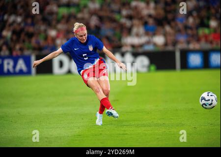 24 octobre 2024 : Jenna Nighswonger (5 ans) défenseur avec l'US WomenÕs Soccer en action contre l'Islande au stade Q2. Austin, Texas. Mario Cantu/CSM Banque D'Images