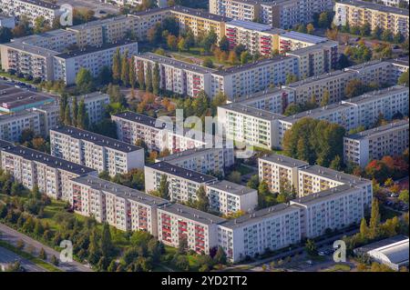 Vue aérienne, Grosser Dreesch, dalle, bâtiment préfabriqué, plat, Block, Settlement, Neu Zippendorf, Muesser Holz, Mecklenburg-Poméranie occidentale Banque D'Images