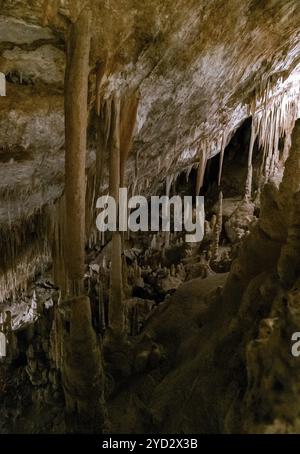 Porto Cristo, Espagne, 23 janvier 2024 : vue détaillée des formations rocheuses à l'intérieur de la Cuevas del Drach dans l'est de Majorque, Europe Banque D'Images