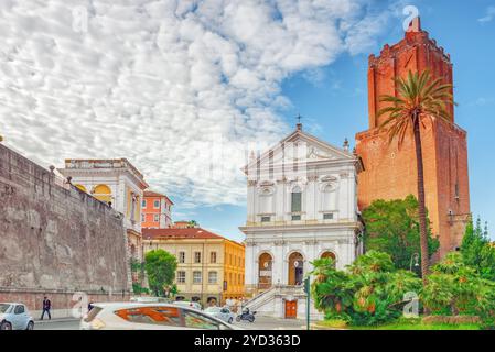 ROME, ITALIE- 09 mai, 2017 : Beau paysage et urbain vue historique des Rome, rue, la vie urbaine de la Ville Éternelle. L'Italie. Banque D'Images