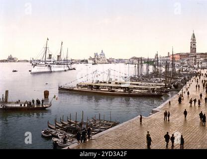 Le Hohenzollern dans le port de Venise, Venise, Italie, historique, restauré numériquement reproduction d'un original du 19ème siècle, date d'enregistrement non indiquée Banque D'Images