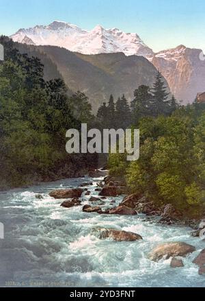 Vallée de Lauterbrunnen, Jungfrau et White Lutschine, Oberland bernois, Suisse, historique, restauré numériquement reproduction d'un origi du XIXe siècle Banque D'Images