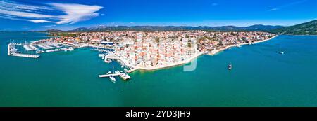 Ville de Pirovac vue panoramique aérienne du littoral Banque D'Images