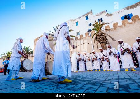 Musiciens Gnawa / Gnaoua au festival d'Essaouira, Maroc Banque D'Images