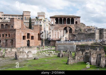 Ruines romaines et vestiges archéologiques sur le Mont Palatin est l'une des sept célèbres collines de Rome, en Italie Banque D'Images