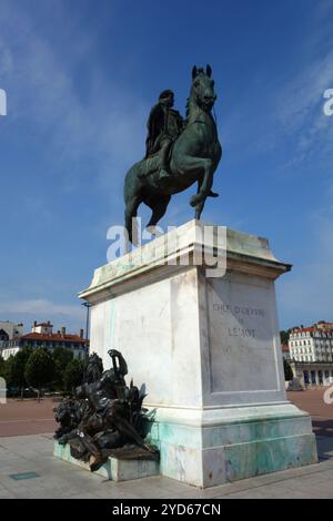 Statue équestre de Louis XIV à Lyon, France Banque D'Images