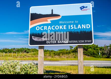 Une route d'entrée menant à Ocracoke Island, Caroline du Nord Banque D'Images